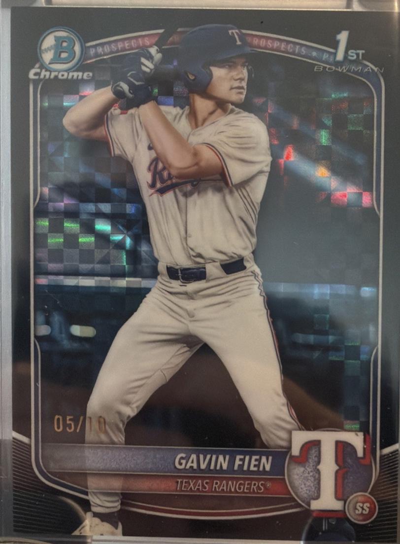 Gavin Fien [Black Refractor] #BDC-15