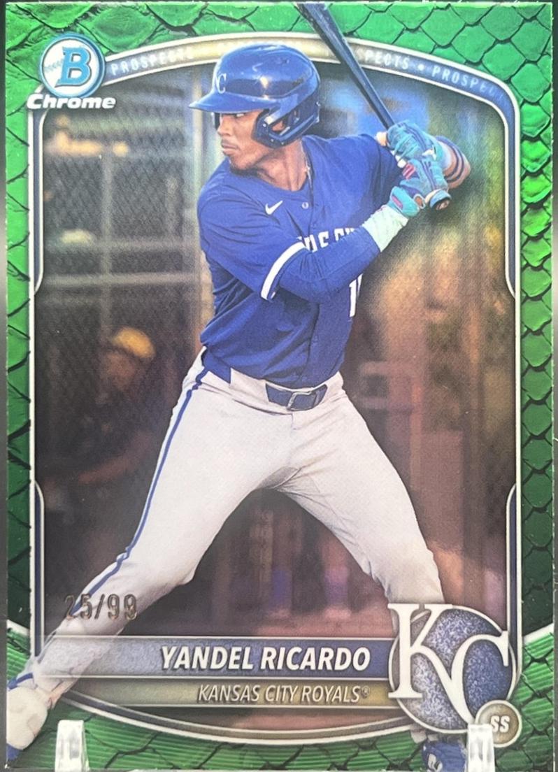 Yandel Ricardo [Green Reptilian Refractor] #BDC-31