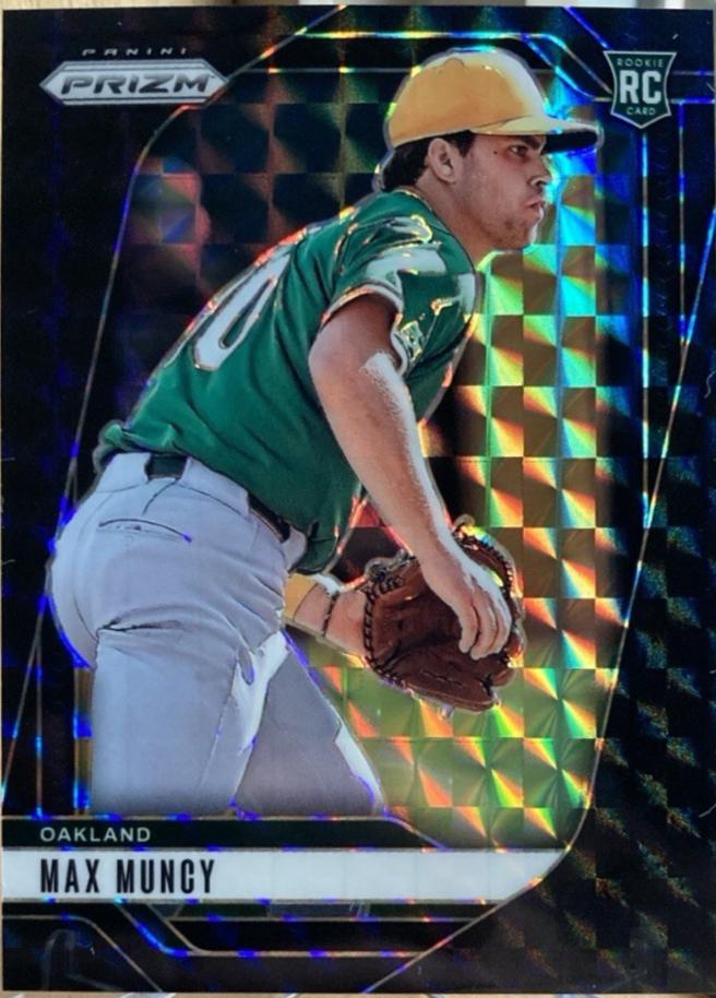 Max Muncy [Black Finite Prizm] #36