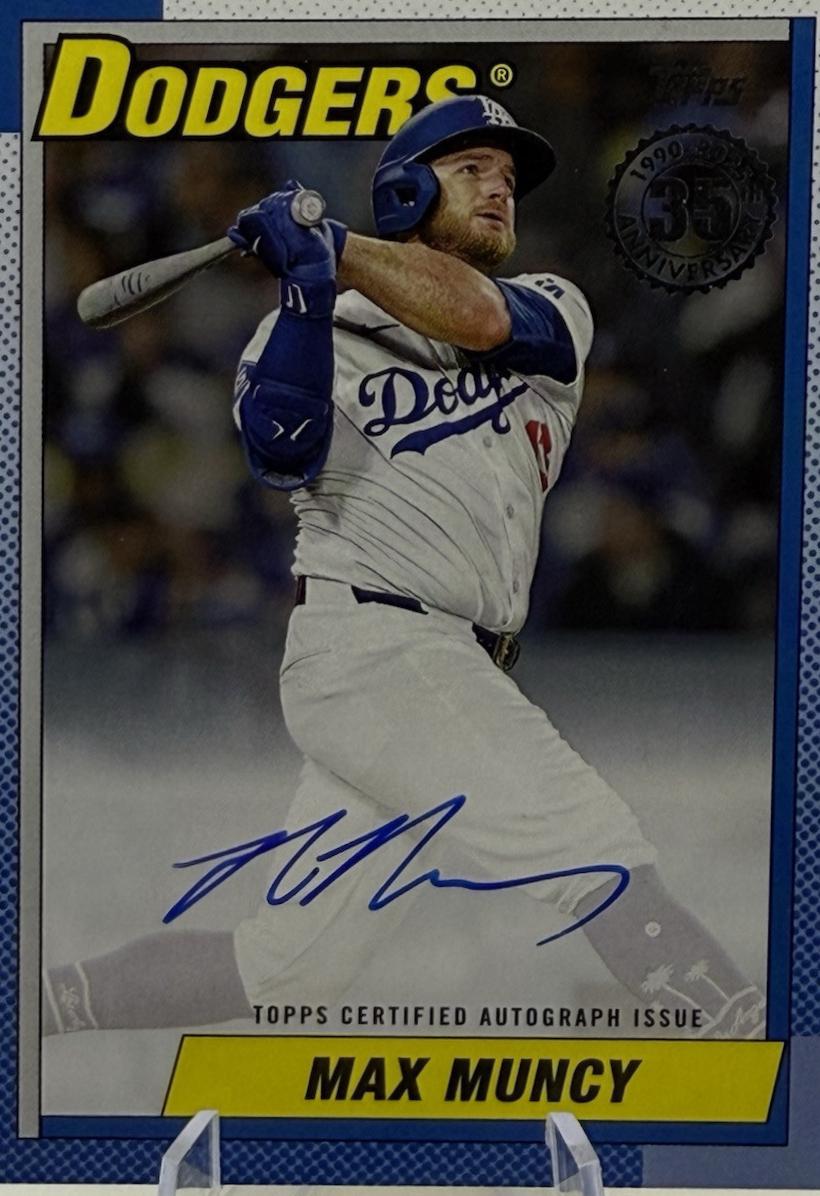 Max Muncy [Platinum] #90A-MMU