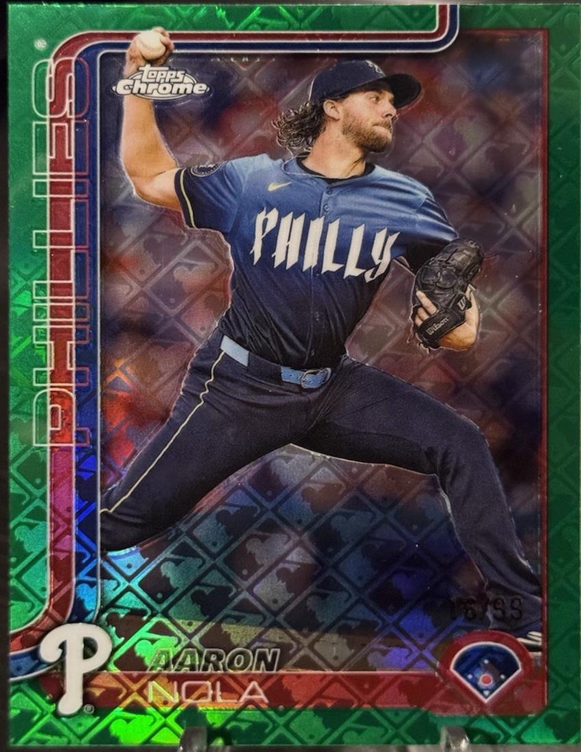 Aaron Nola [Green Refractor] #286