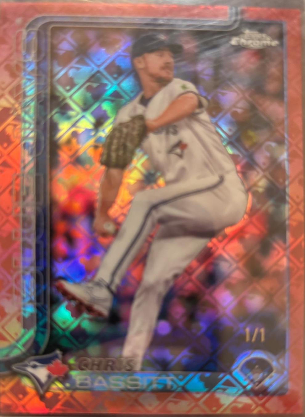 Chris Bassitt [Rose Gold Refractor] #184