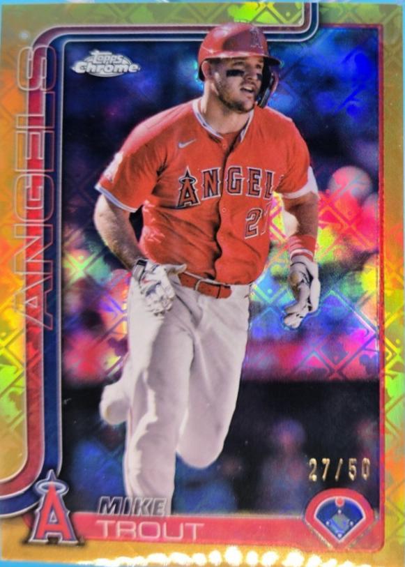 Mike Trout [Gold Refractor] #100