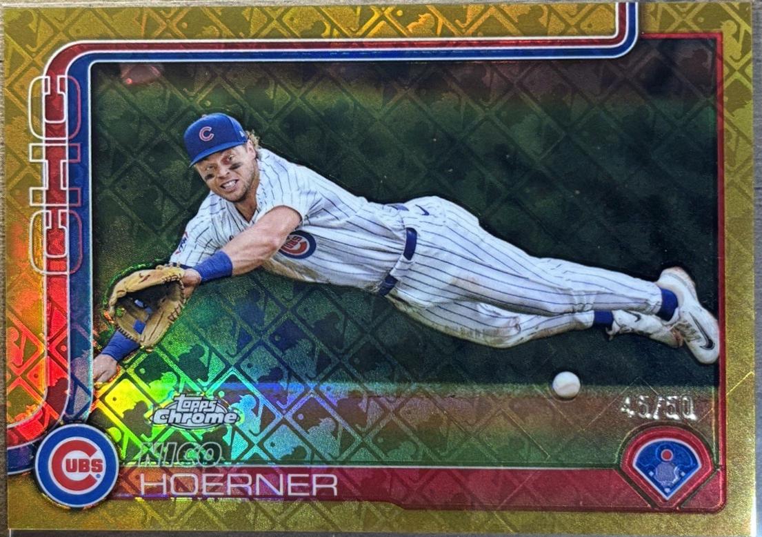 Nico Hoerner [Gold Refractor] #107