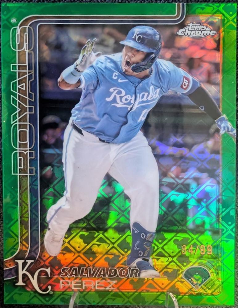Salvador Perez [Green Refractor] #114