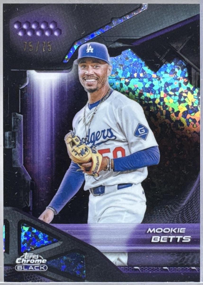 Mookie Betts [Purple Mini-Diamond Refractor] #4