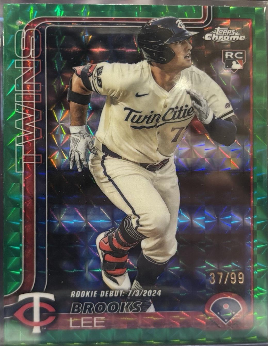 Brooks Lee [Green Geometric Refractor] #USC6