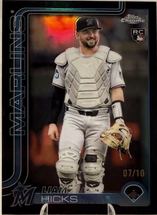 Liam Hicks [Black Refractor] #USC86