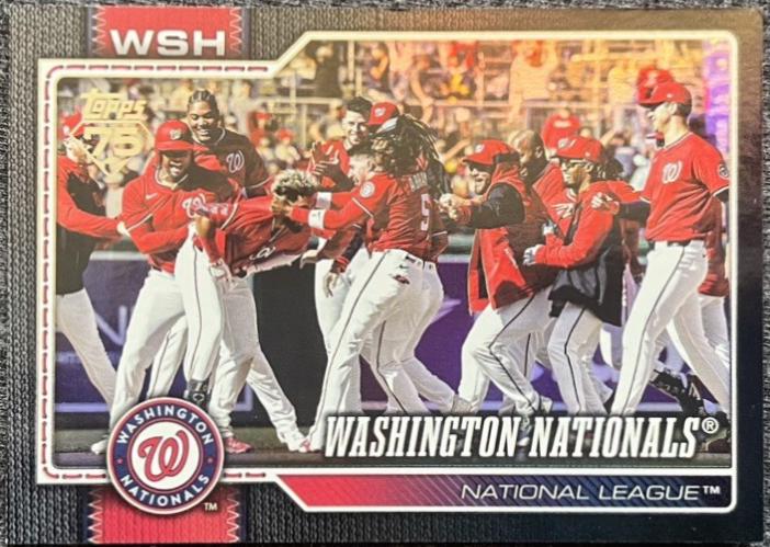 Washington Nationals [Black Holo] #266