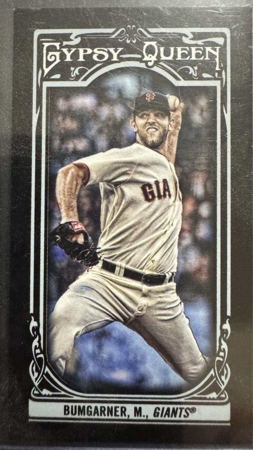 Madison Bumgarner [Mini Black] #84