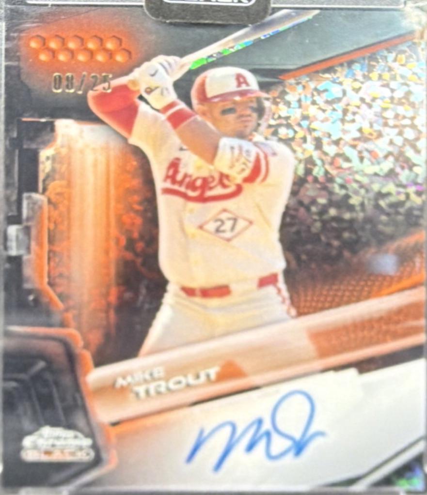 Mike Trout [Orange Refractor] #CBA-MT