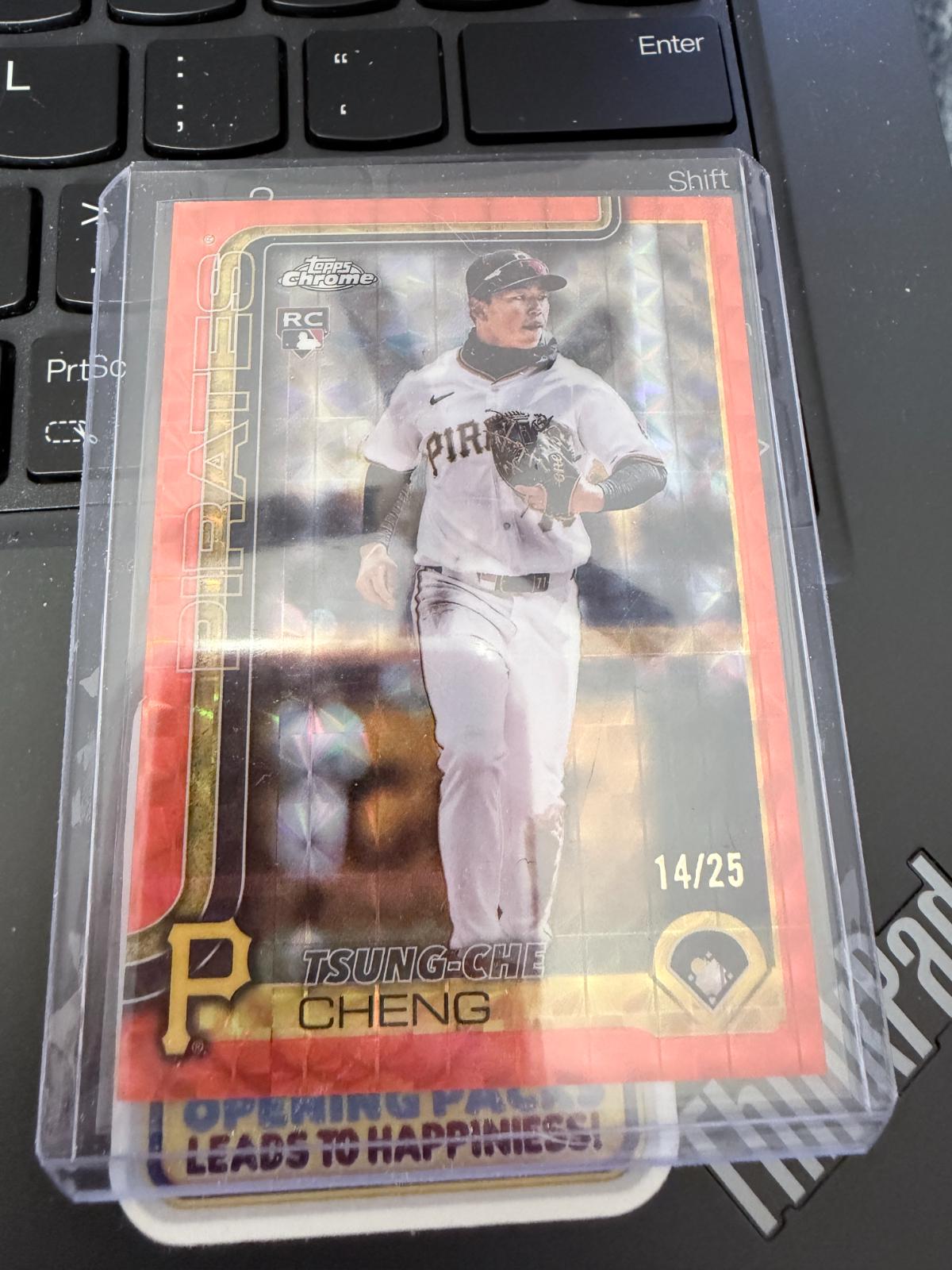Tsung-Che Cheng [Orange Geometric Refractor] #USC74