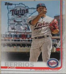 Jose Berrios [Pointing] #302