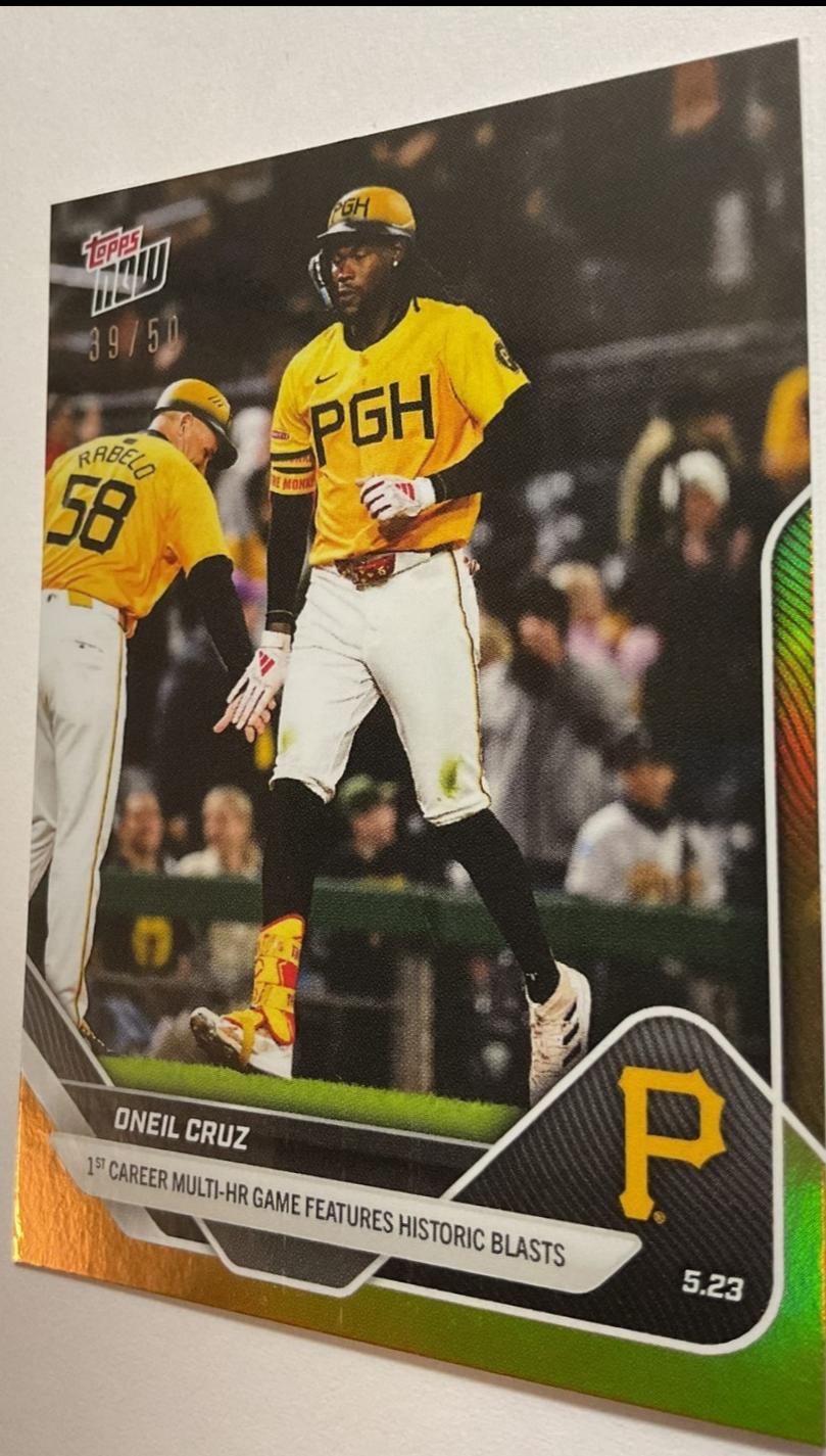 Oneil Cruz [Gold Foil] #206
