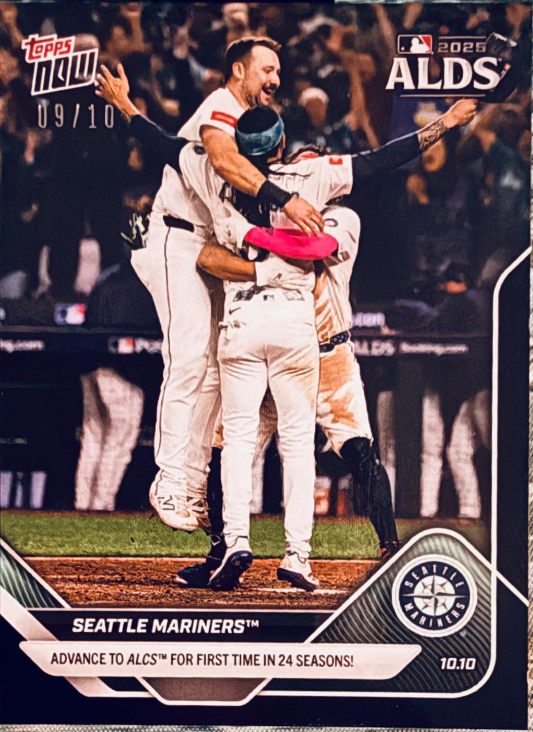 Seattle Mariners [Black Foil] #854