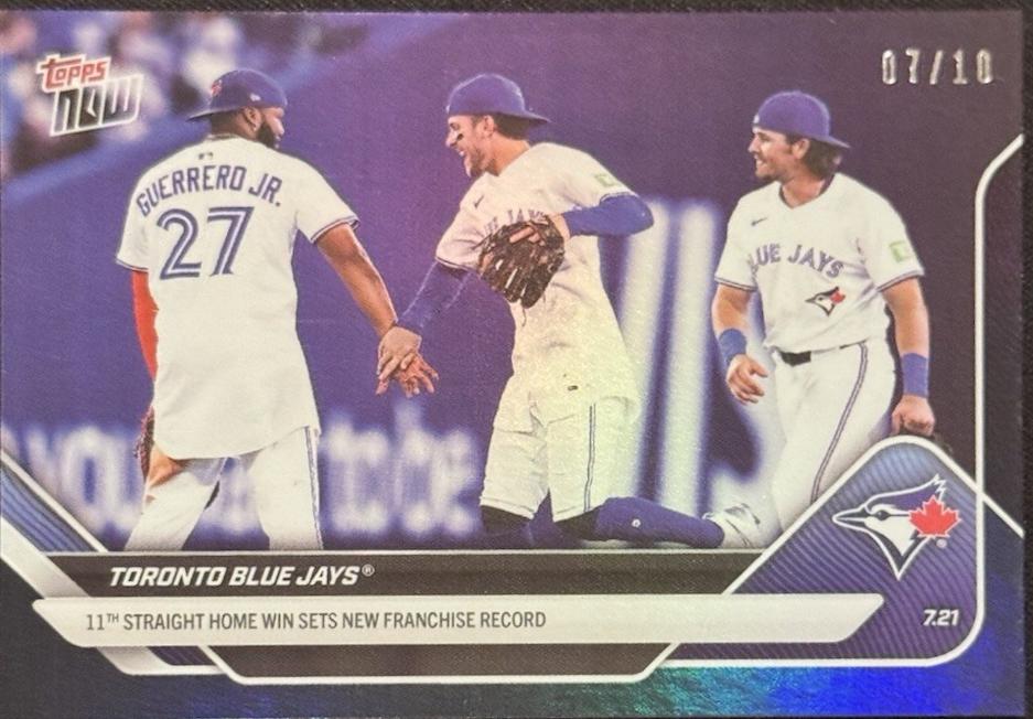 Toronto Blue Jays [Black Foil] #447