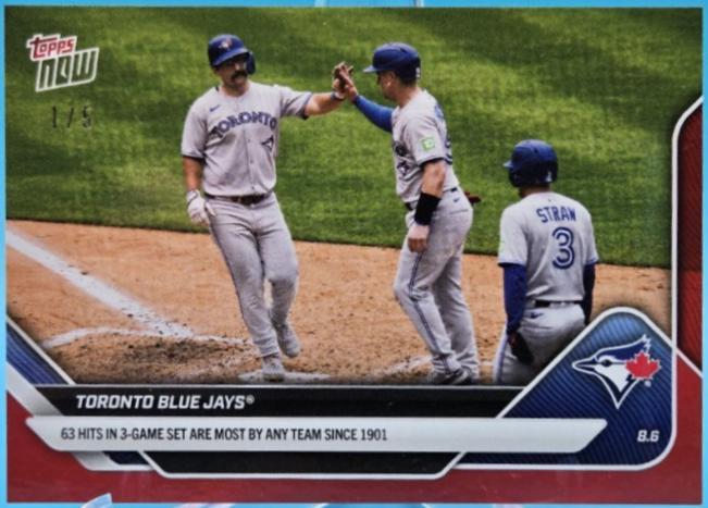 Toronto Blue Jays [Red Foil] #524