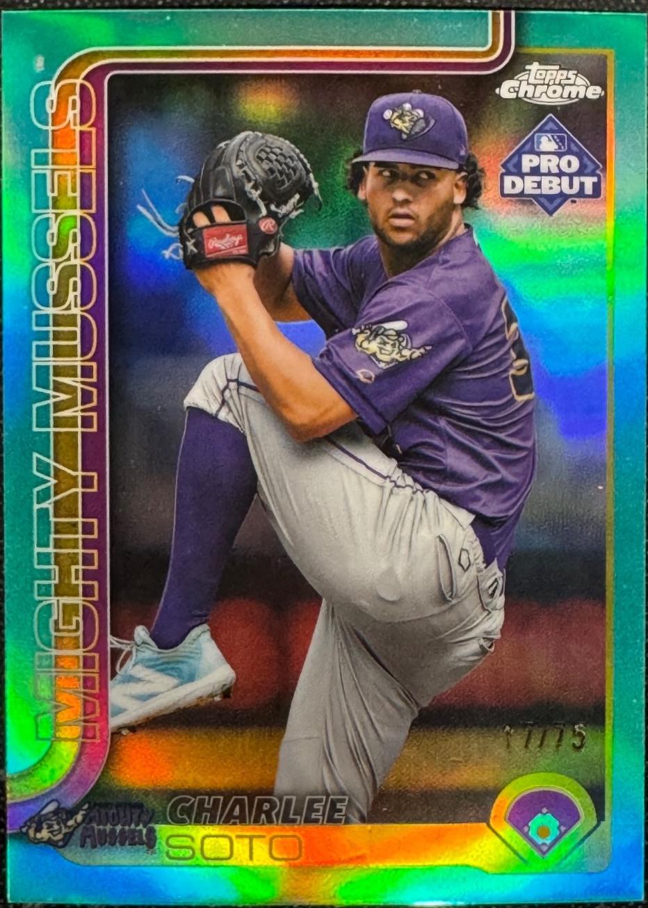 Charlee Soto [Aqua Refractor] #PDC-159