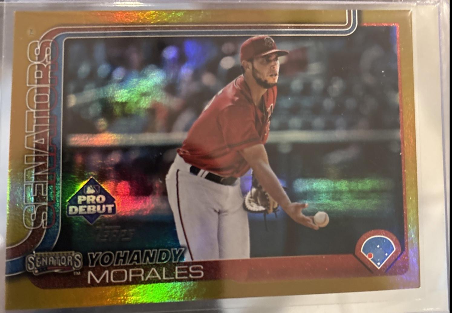Yohandy Morales [Gold Refractor] #PDC-158