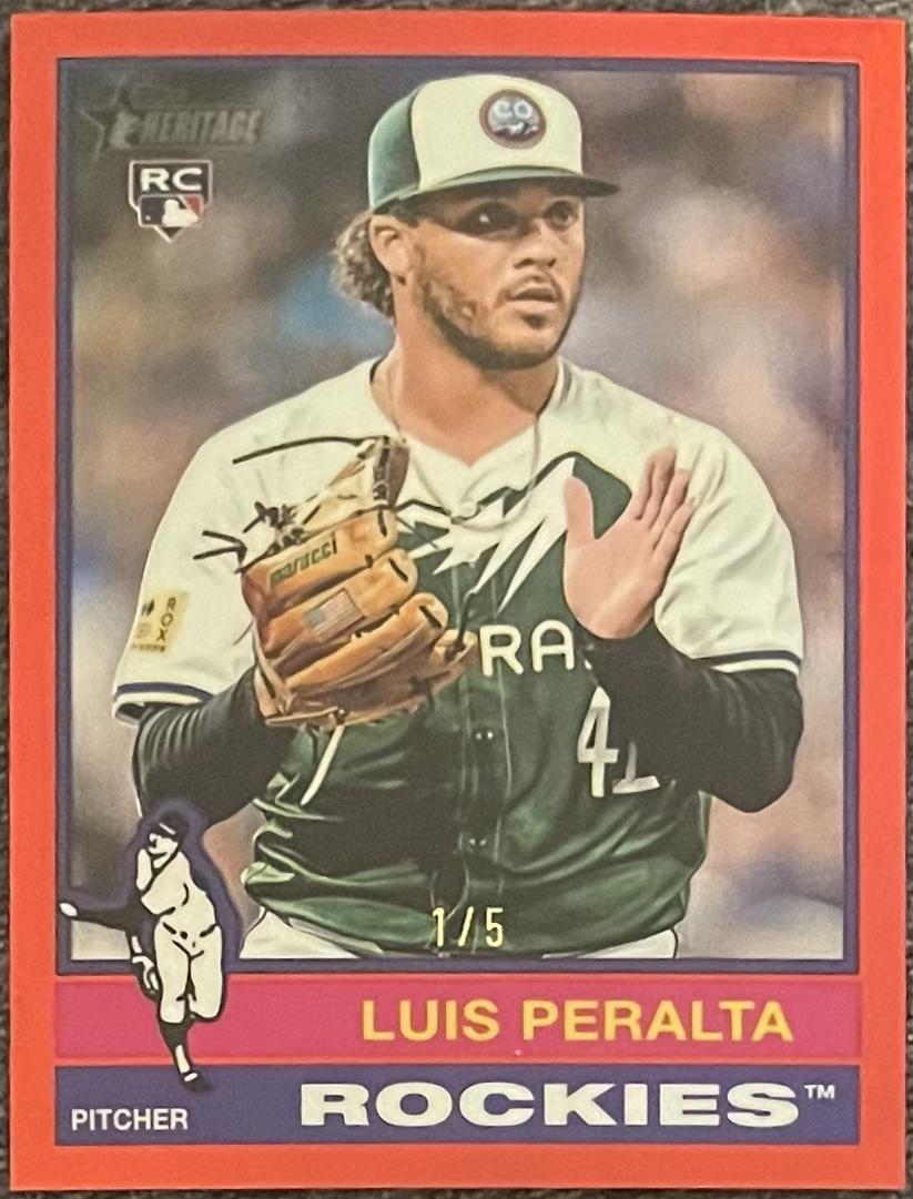 Luis Peralta [Red Chrome Variation] #176