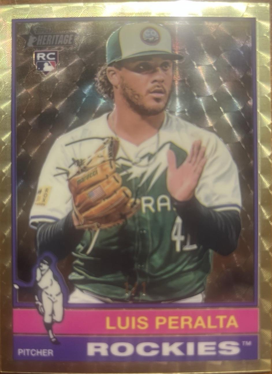 Luis Peralta [Superfractor Chrome Variation] #176