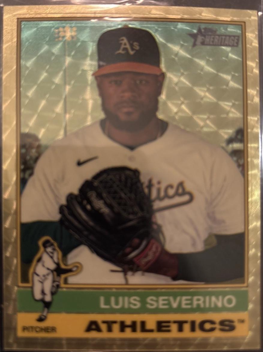 Luis Severino [Superfractor Chrome] #442