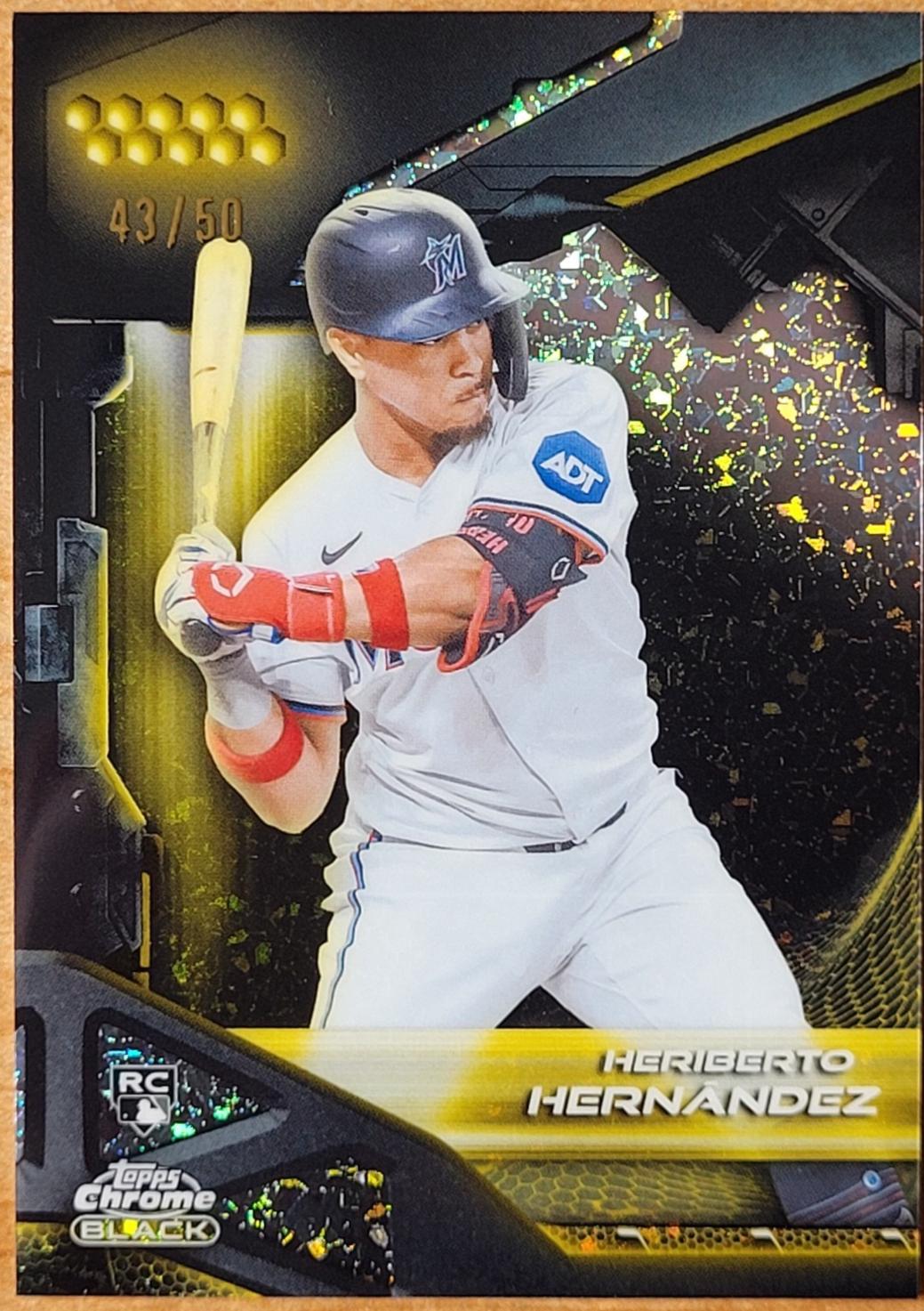 Heriberto Hernandez [Gold Mini-Diamond Refractor] #121