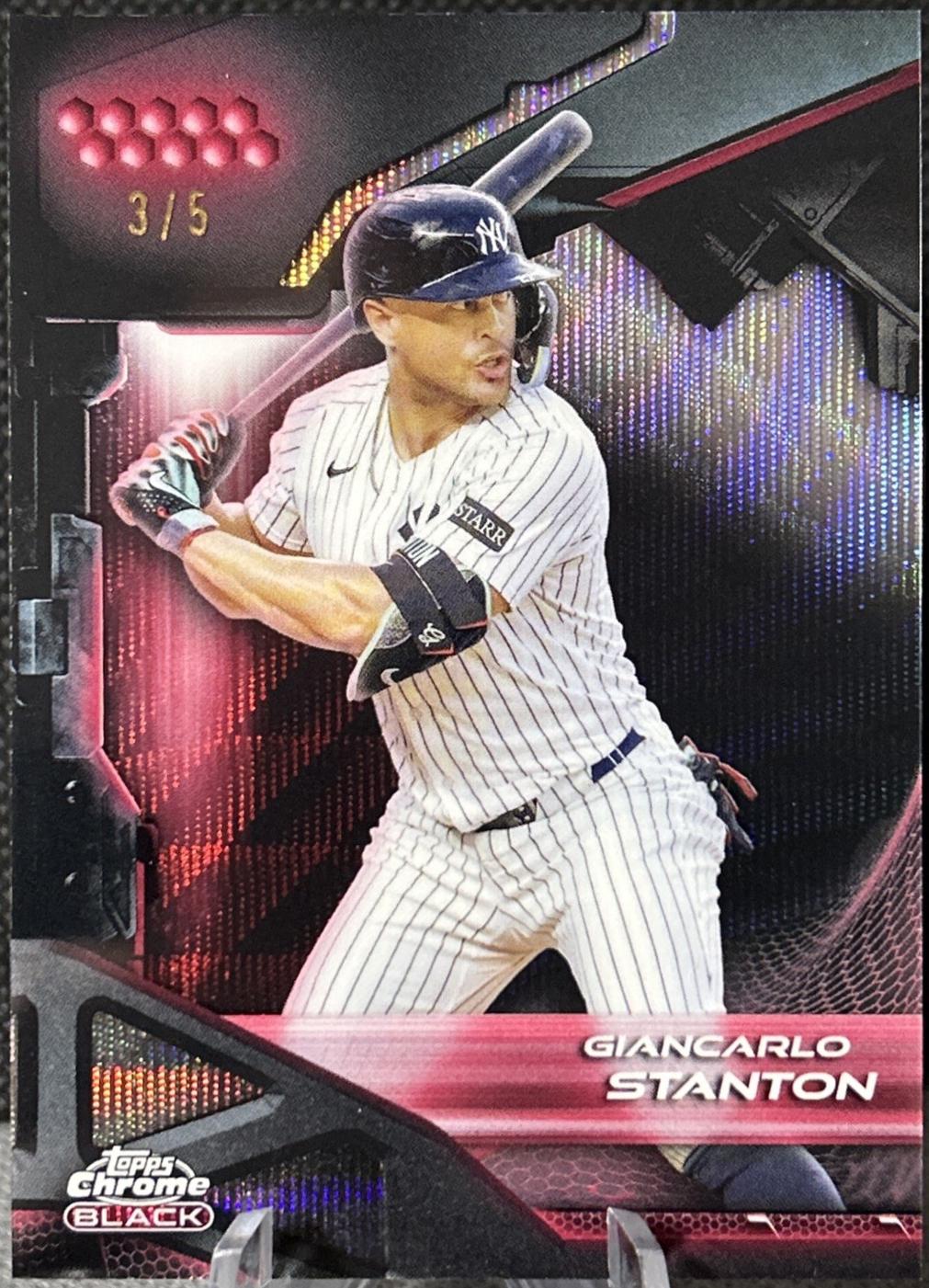 Giancarlo Stanton [Red Wave Refractor] #136