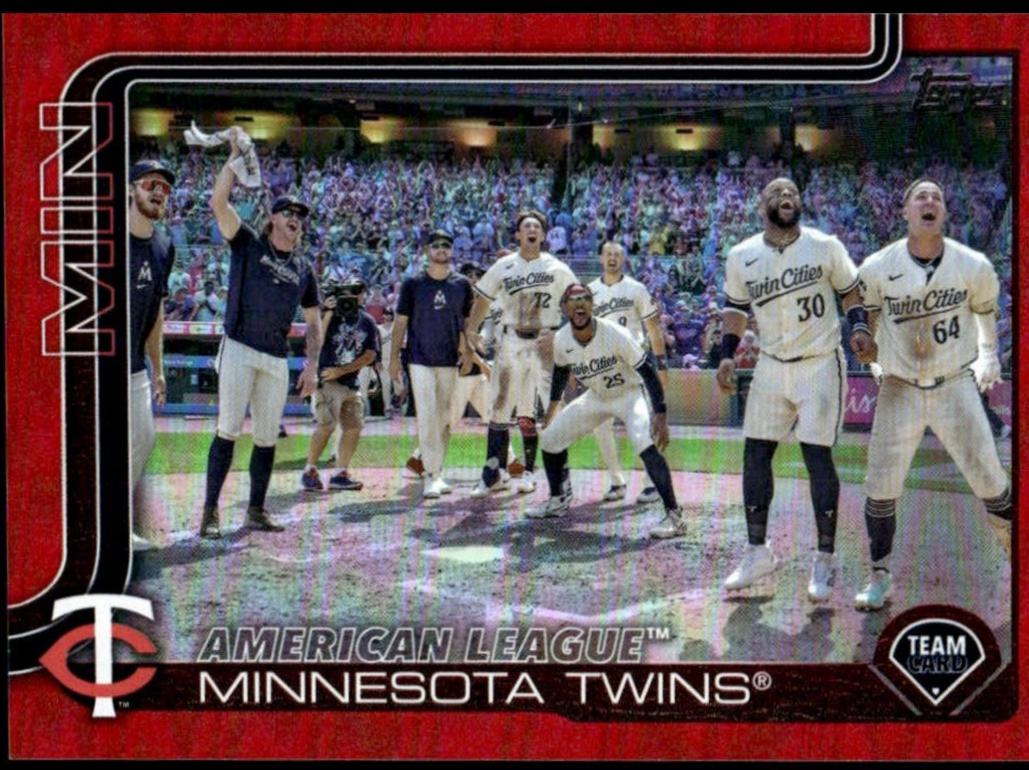 Minnesota Twins [Red Holo Foil] #688