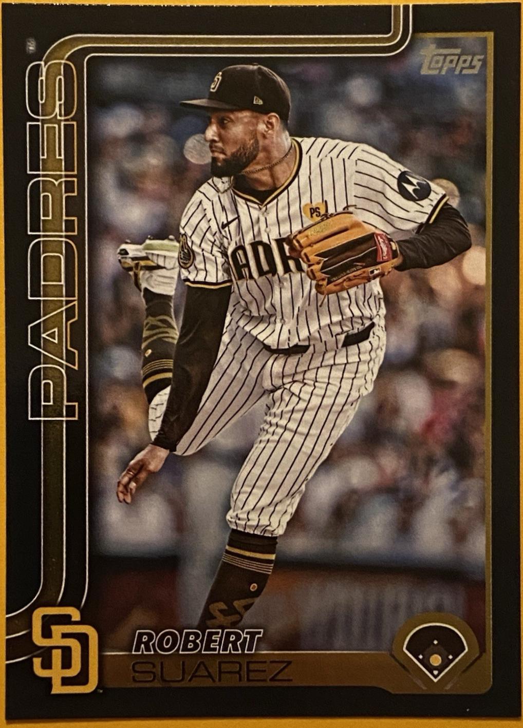 Robert Suarez [Black Holo Foil] #633