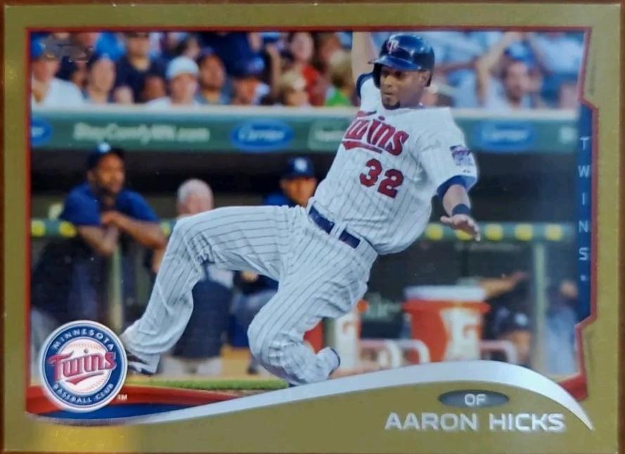 Aaron Hicks [Gold] #12