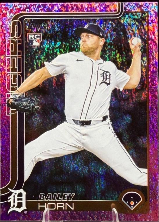 Bailey Horn [Pink Diamante Foil] #US162
