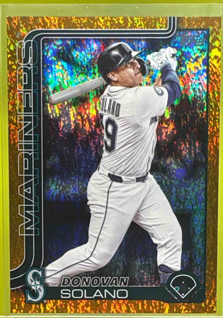 Donovan Solano [Holo Gold Foil] #US281