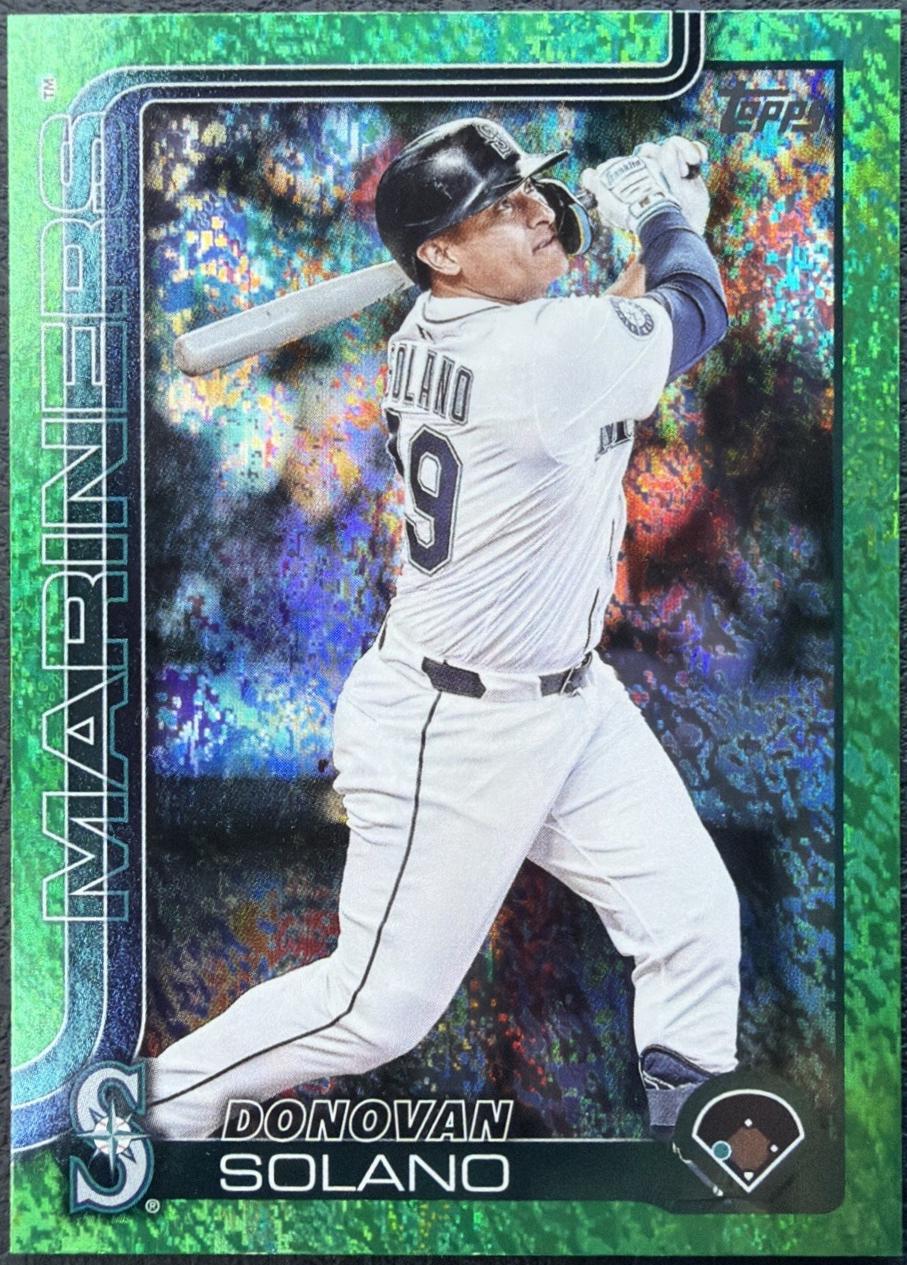 Donovan Solano [Holo Green Foil] #US281