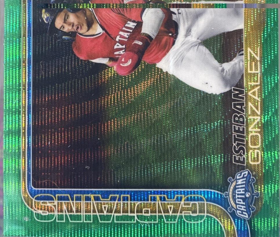 Esteban Gonzalez [Green Wave Refractor] #PDC-117