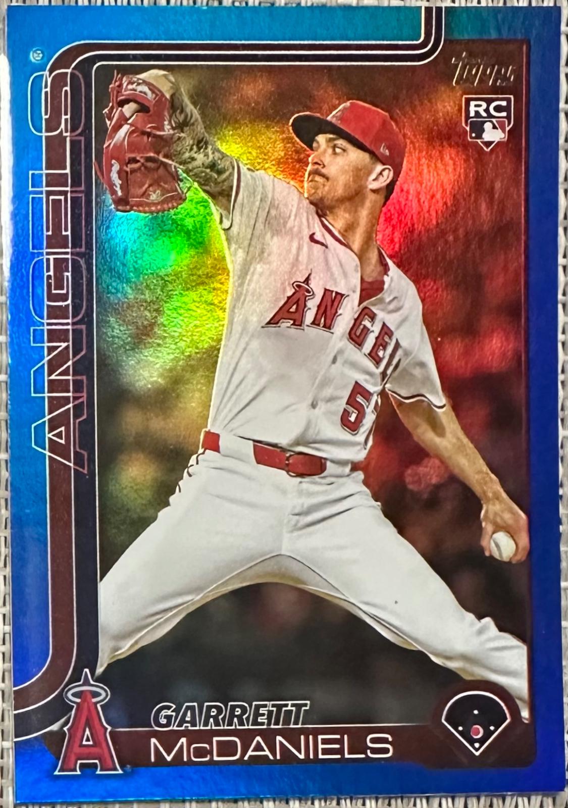 Garrett McDaniels [Blue Rainbow Foil] #US17