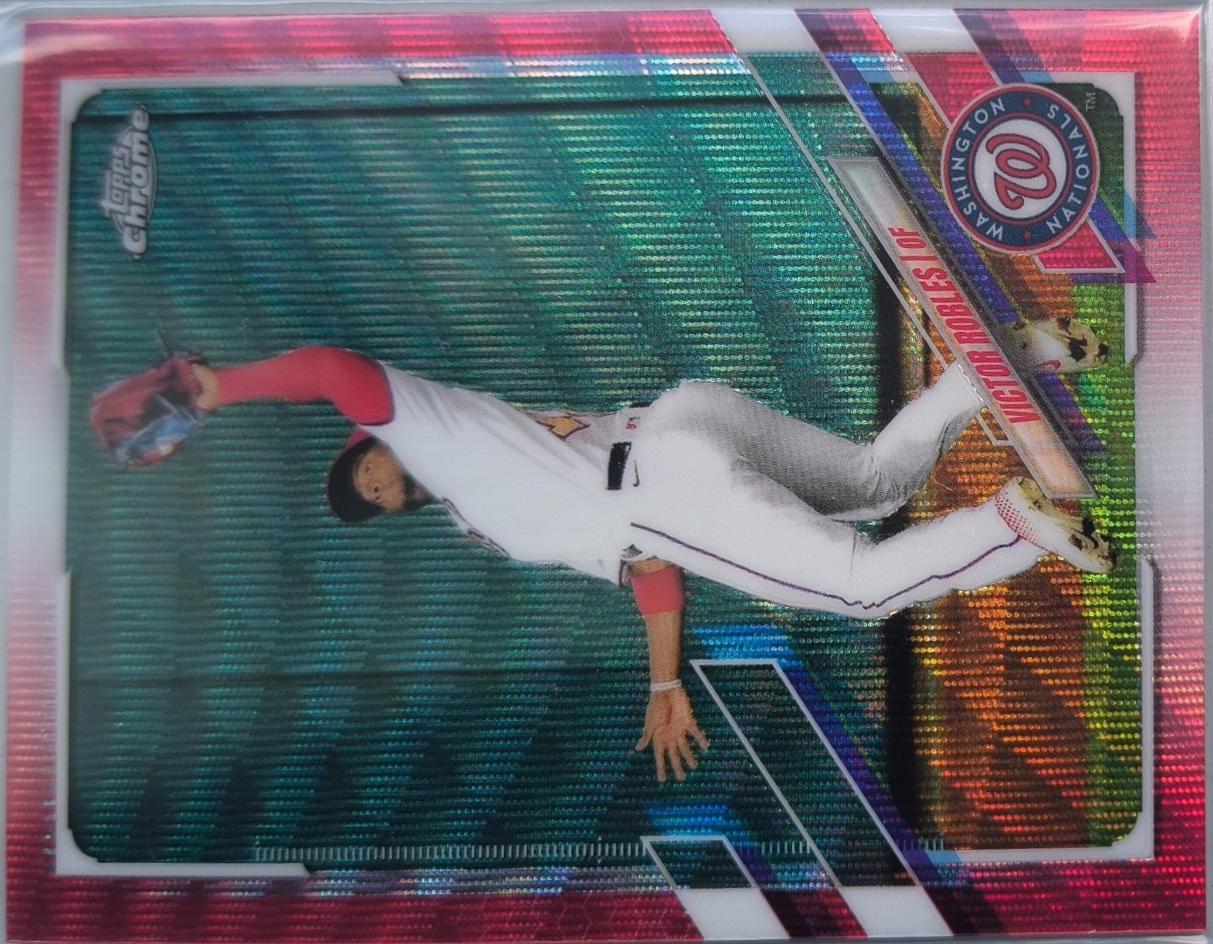 Victor Robles [Red Refractor] #219