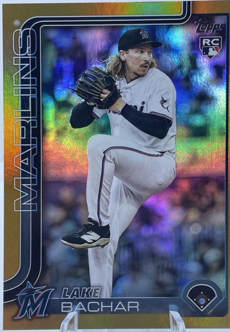 Lake Bachar [Gold Rainbow Foil] #US158
