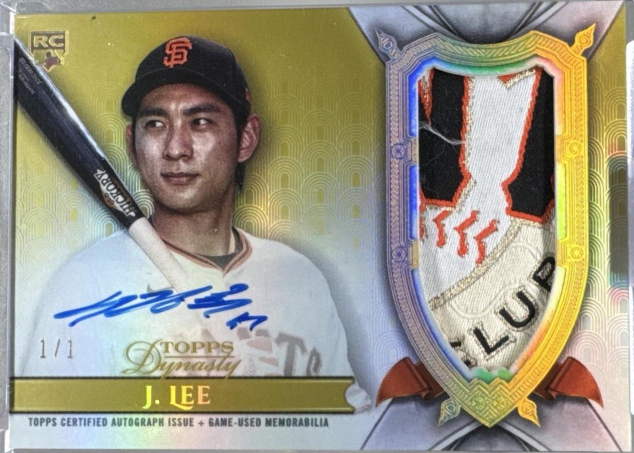 Jung Hoo Lee [Gold Autograph Patch] #DAP-JL1