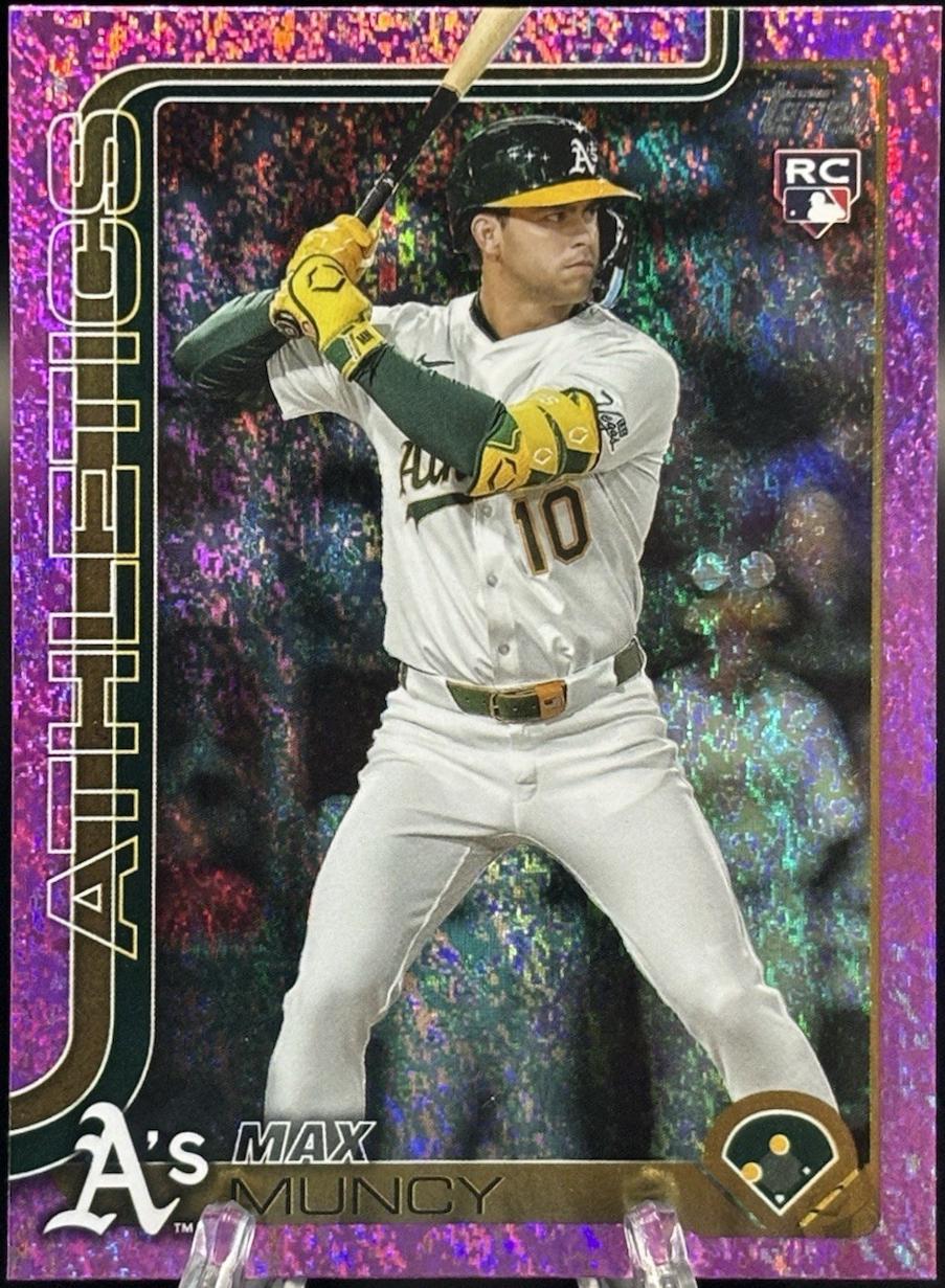 Max Muncy [Holo Pink Foil] #US250