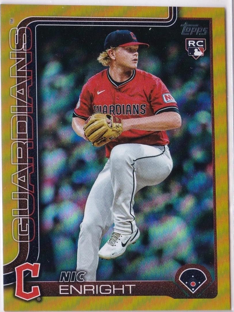 Nic Enright [Gold Rainbow Foil] #US67