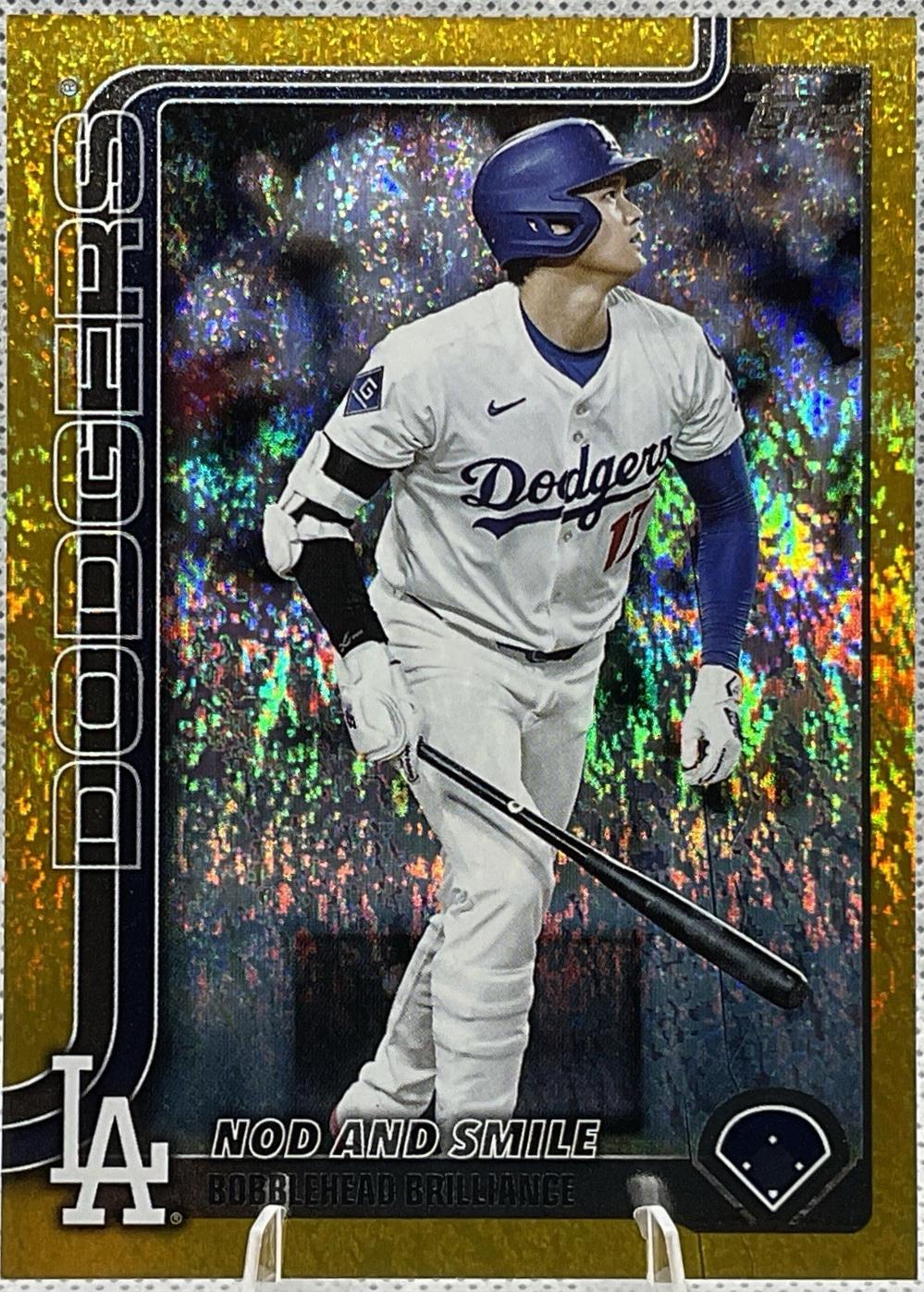 Nod And Smile [Holo Gold Foil] #US84