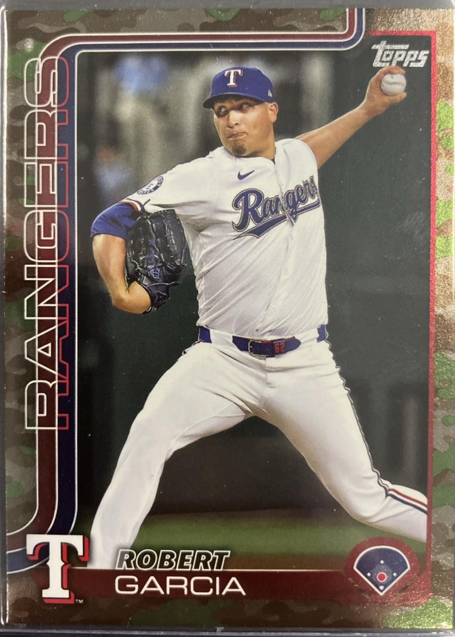 Robert Garcia [Camo] #US329
