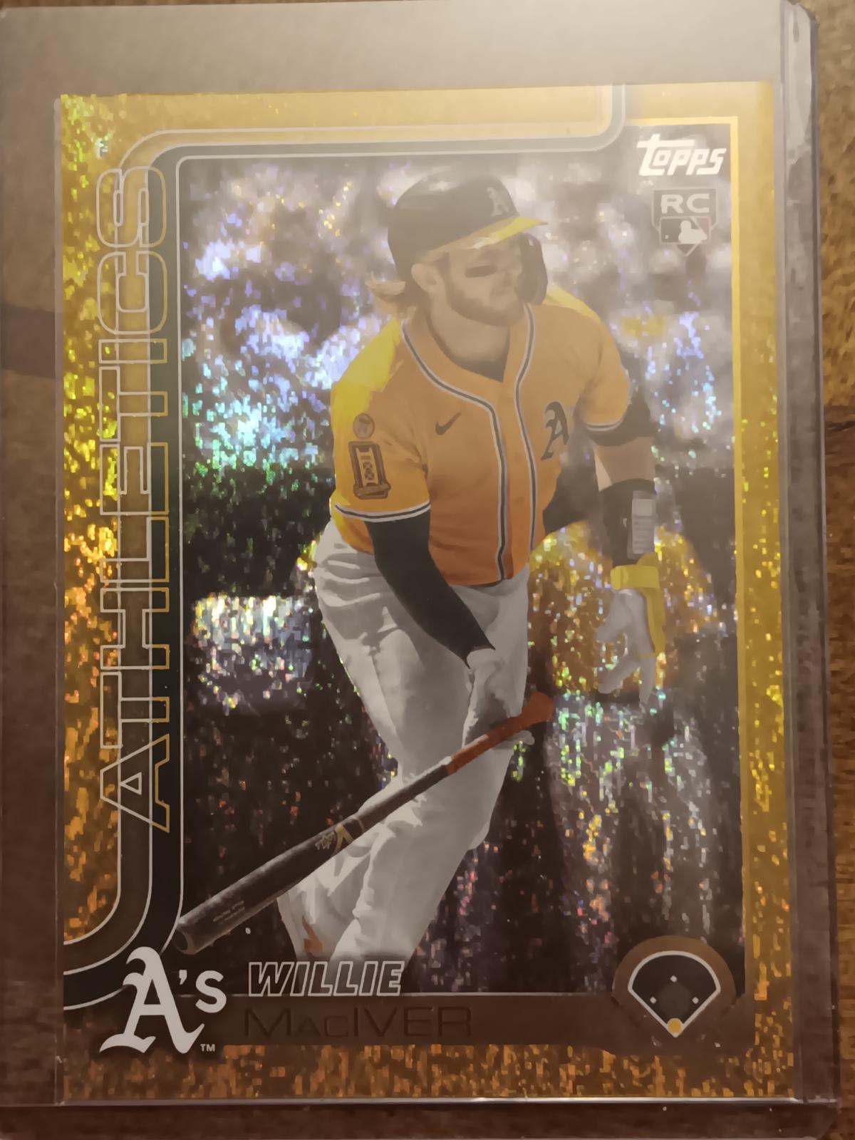 Willie MacIver [Holo Gold Foil] #US79