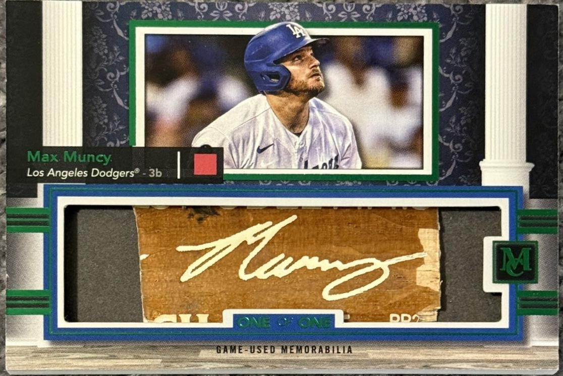 Max Muncy #JLNR-MM
