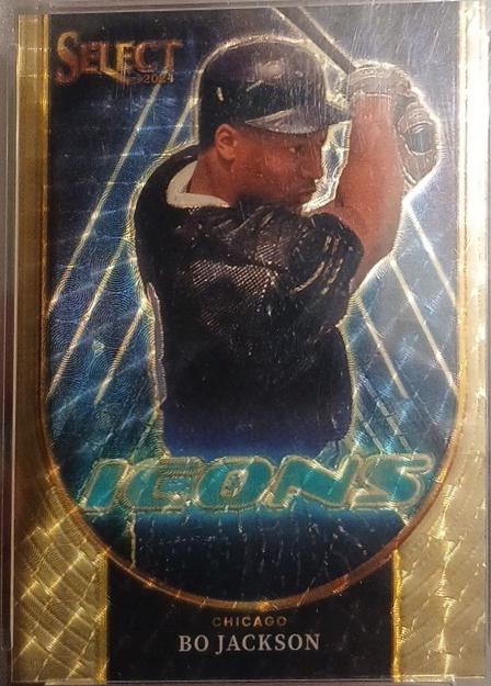 Bo Jackson [Gold Vinyl Prizm] #15