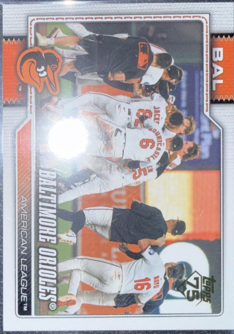 Baltimore Orioles [Golden Mirror Variation] #654