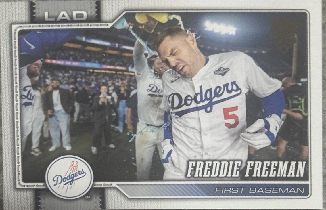Freddie Freeman [Golden Mirror Variation] #700
