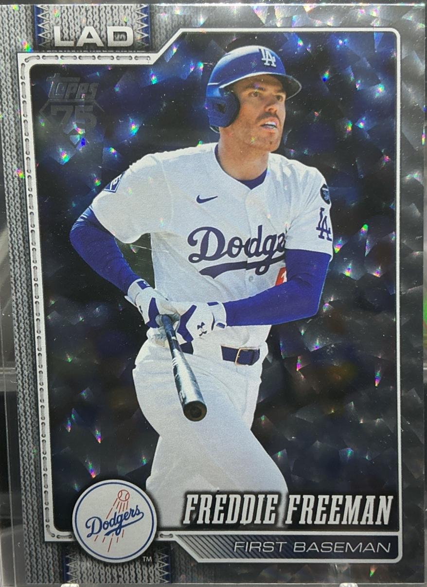 Freddie Freeman [Silver Crackle Foil] #700