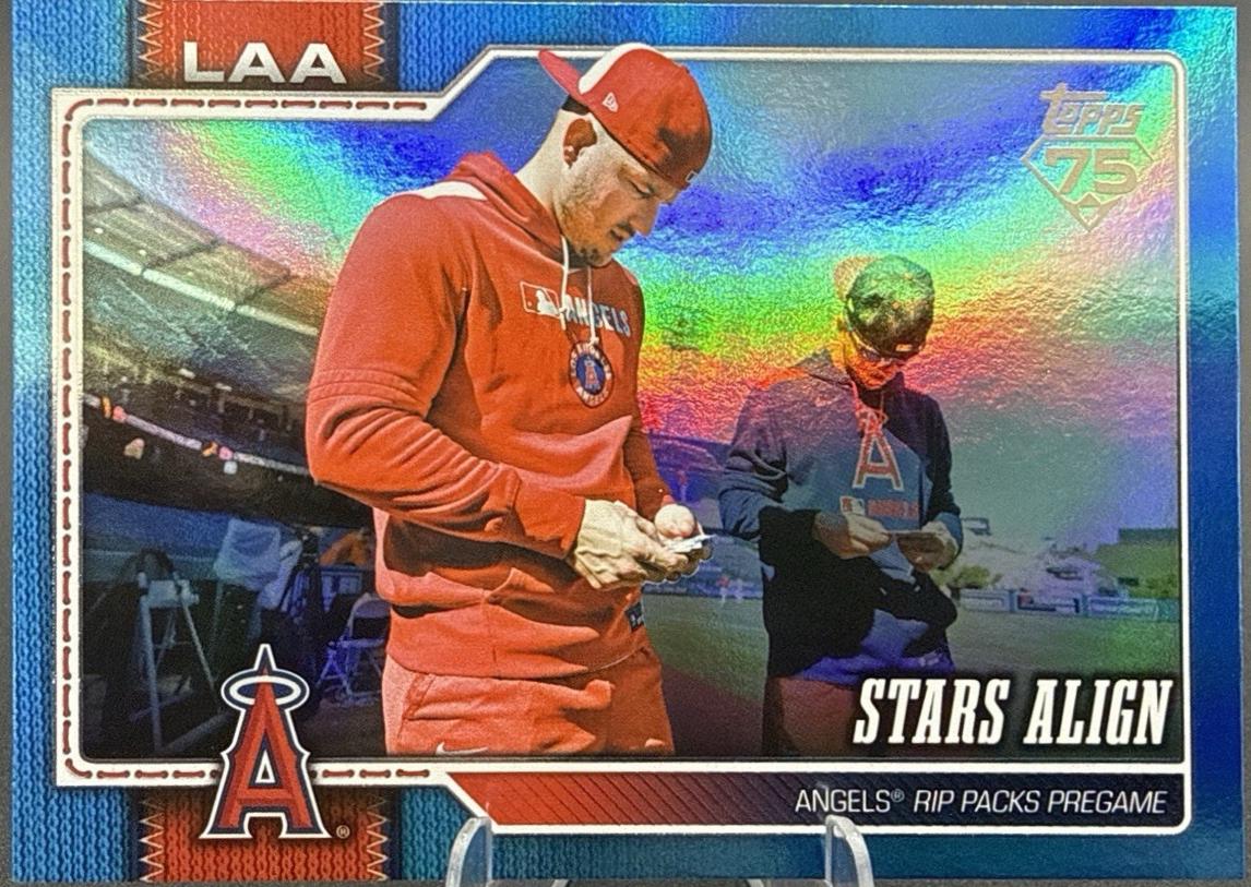 Mike Trout [Blue Rainbow Foil] #517